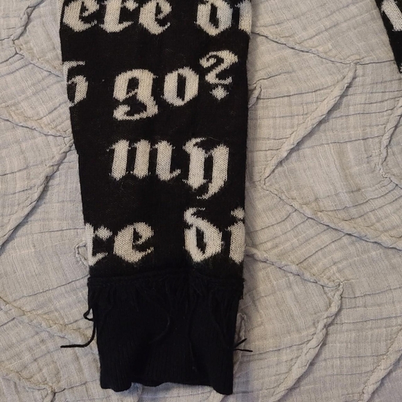 L.A.M.B. Where Did My Lamb Go Cashmere Sweater - Picture 5 of 10